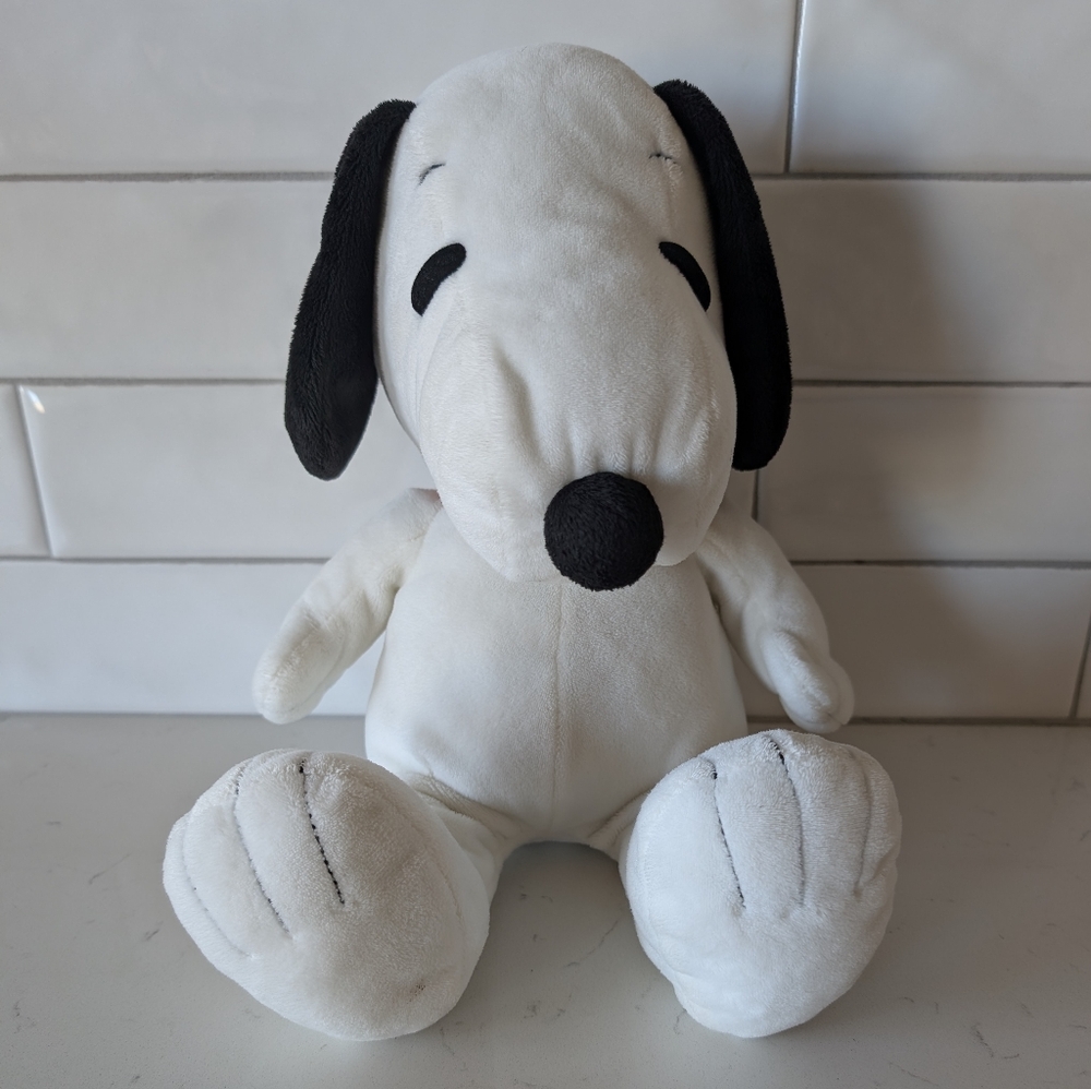Snoopy Plush Soft Toy White Black Red Collar